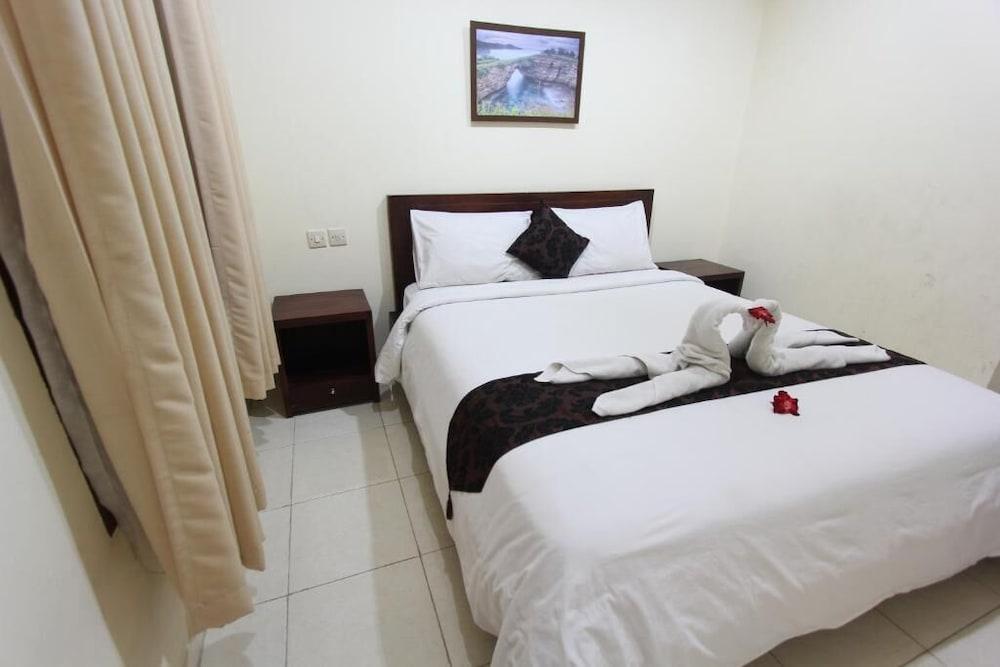 Surya Inn Kuta Lombok Buitenkant foto
