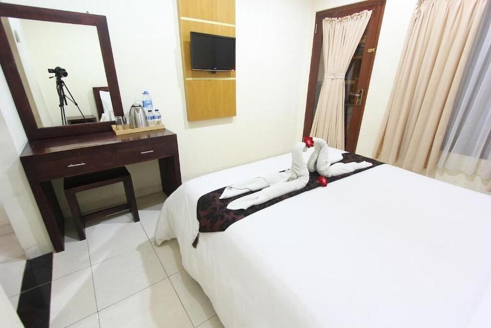 Surya Inn Kuta Lombok Buitenkant foto