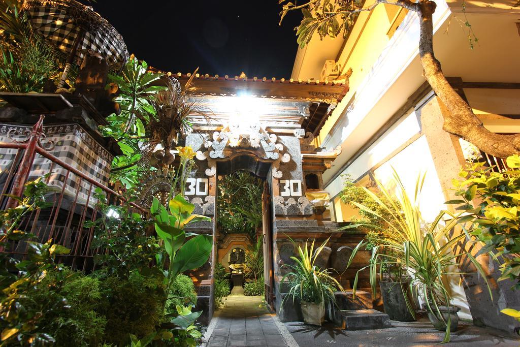 Surya Inn Kuta Lombok Buitenkant foto