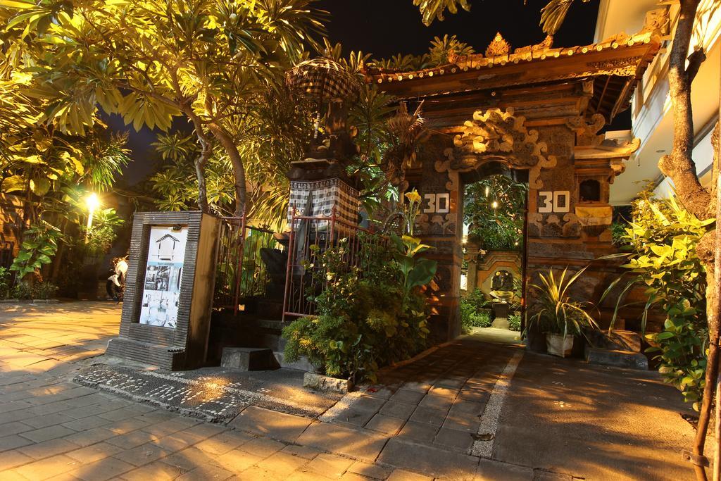 Surya Inn Kuta Lombok Buitenkant foto