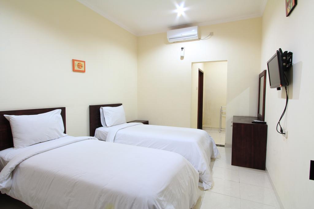 Surya Inn Kuta Lombok Buitenkant foto