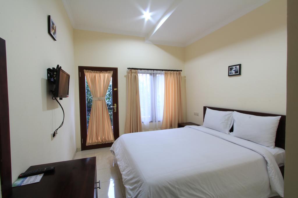 Surya Inn Kuta Lombok Buitenkant foto