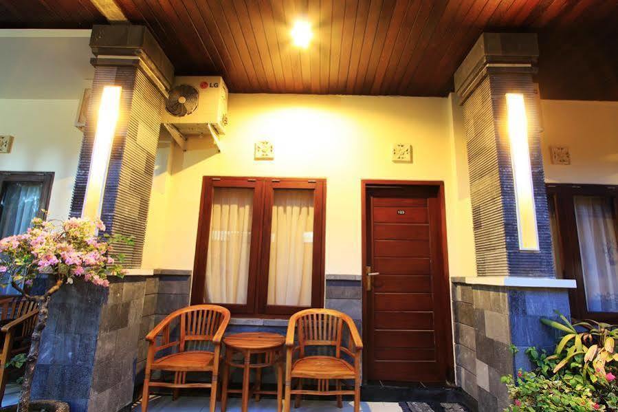 Surya Inn Kuta Lombok Buitenkant foto