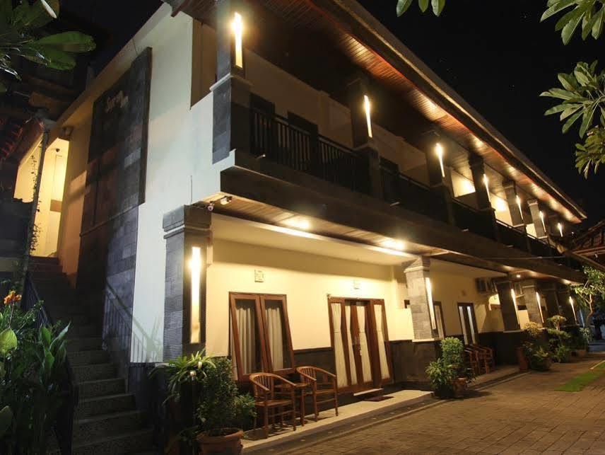 Surya Inn Kuta Lombok Buitenkant foto