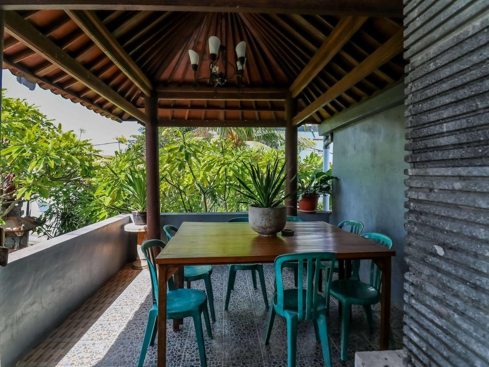 Surya Inn Kuta Lombok Buitenkant foto