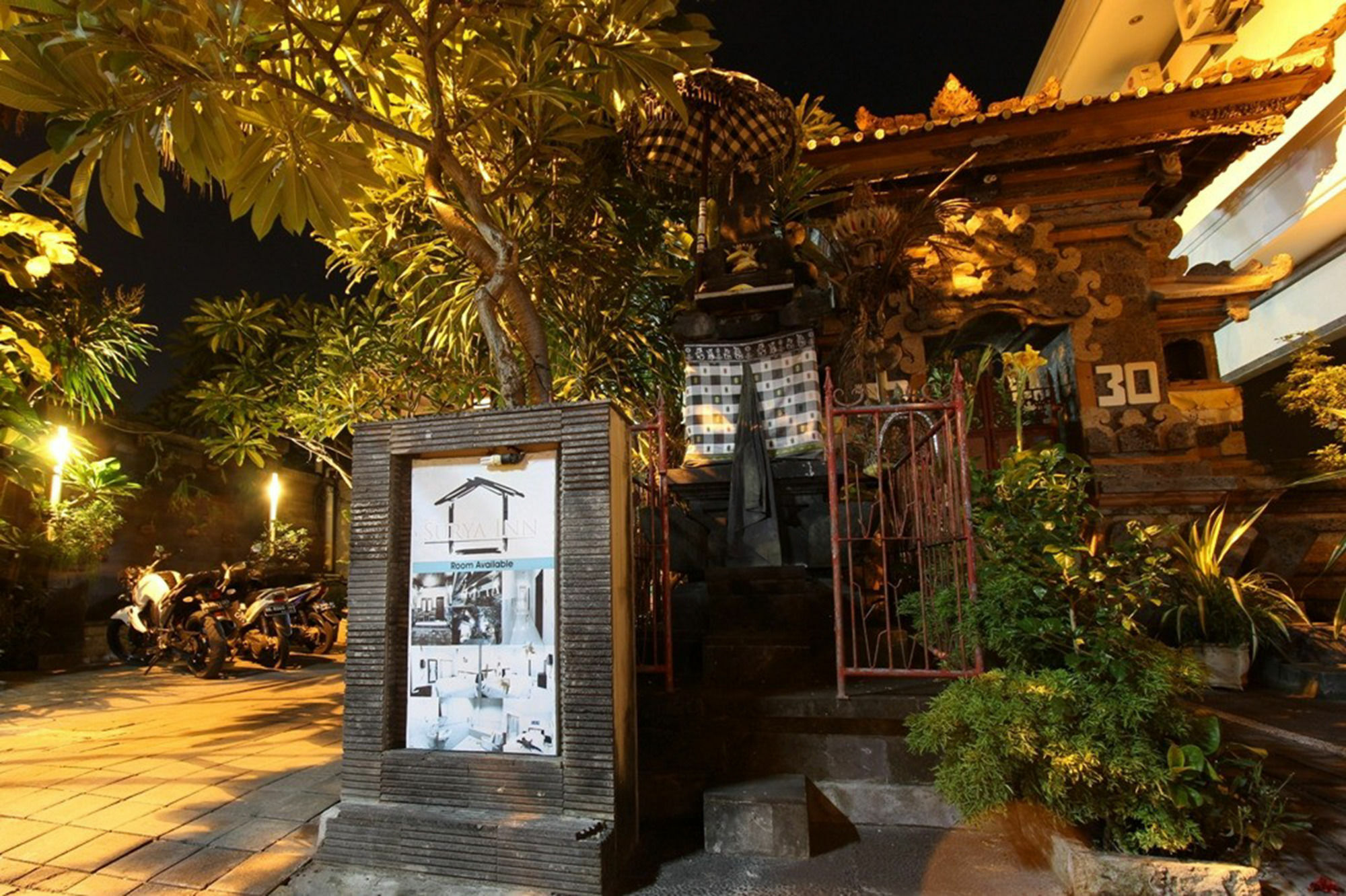 Surya Inn Kuta Lombok Buitenkant foto
